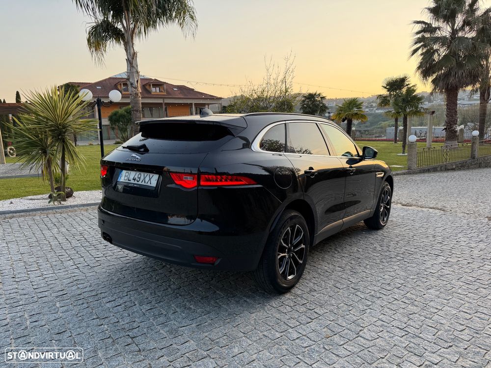 Jaguar F-Pace 20d R-Sport - 25