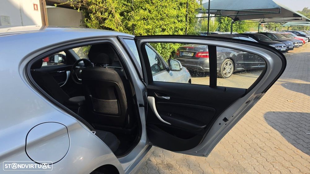 BMW 116 d EfficientDynamics - 12