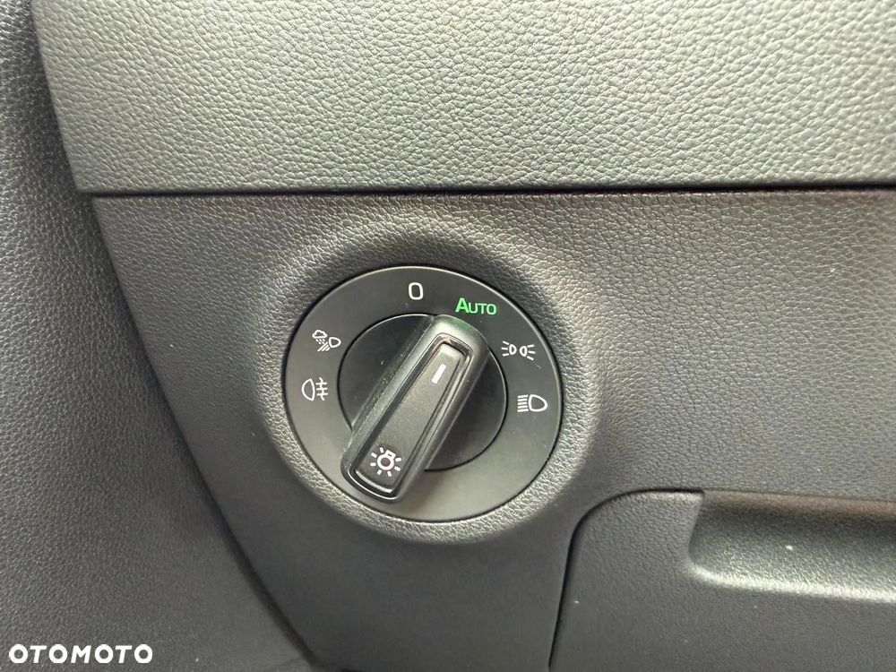 Skoda Karoq 1.5 TSI ACT Sportline DSG - 18