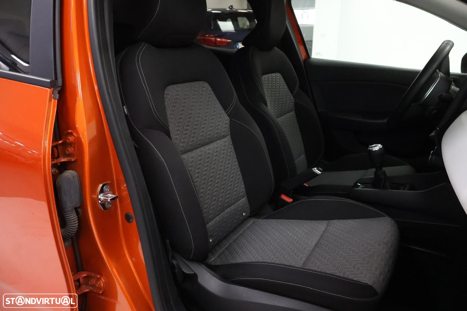 Renault Clio 1.0 TCe Limited - 24