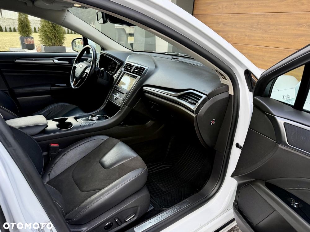 Ford Mondeo 2.0 EcoBlue Business Edition - 19