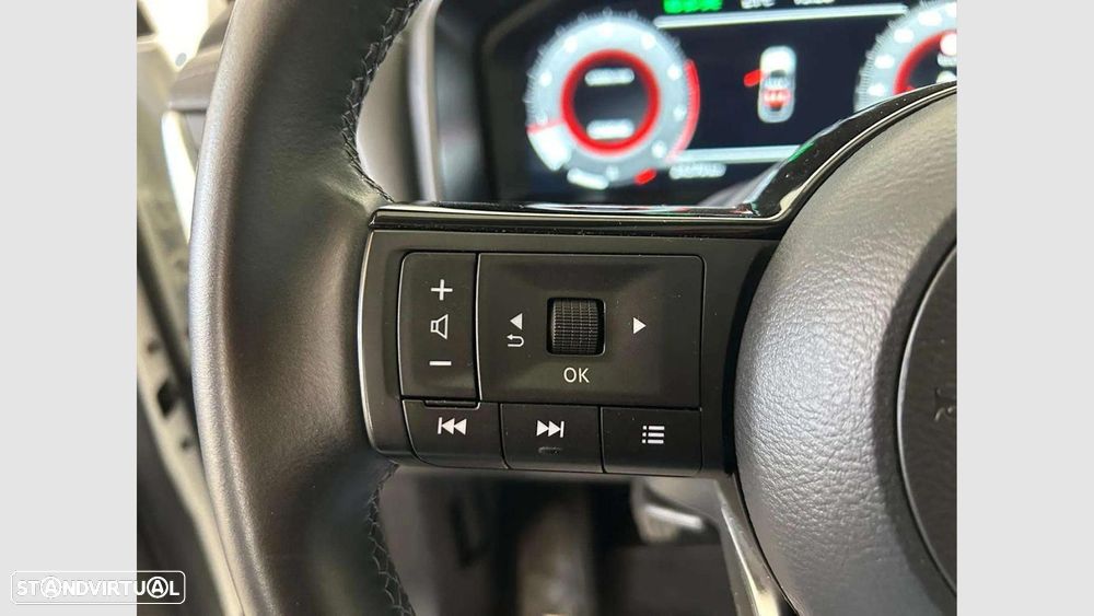 Nissan Qashqai 1.3 DIG-T N-Connecta LED+TT+SKY - 19