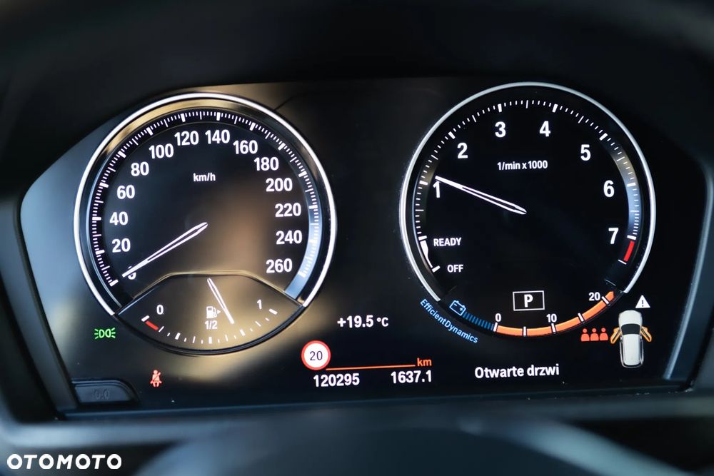 BMW X1 sDrive18i Advantage - 12