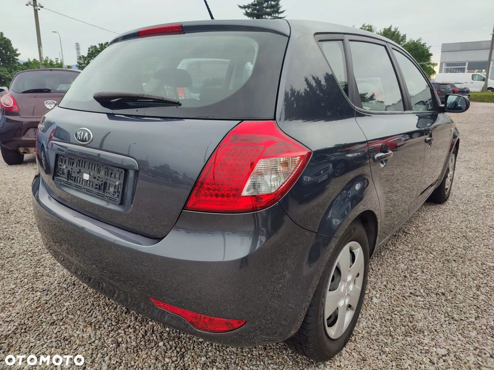 Kia Ceed - 2