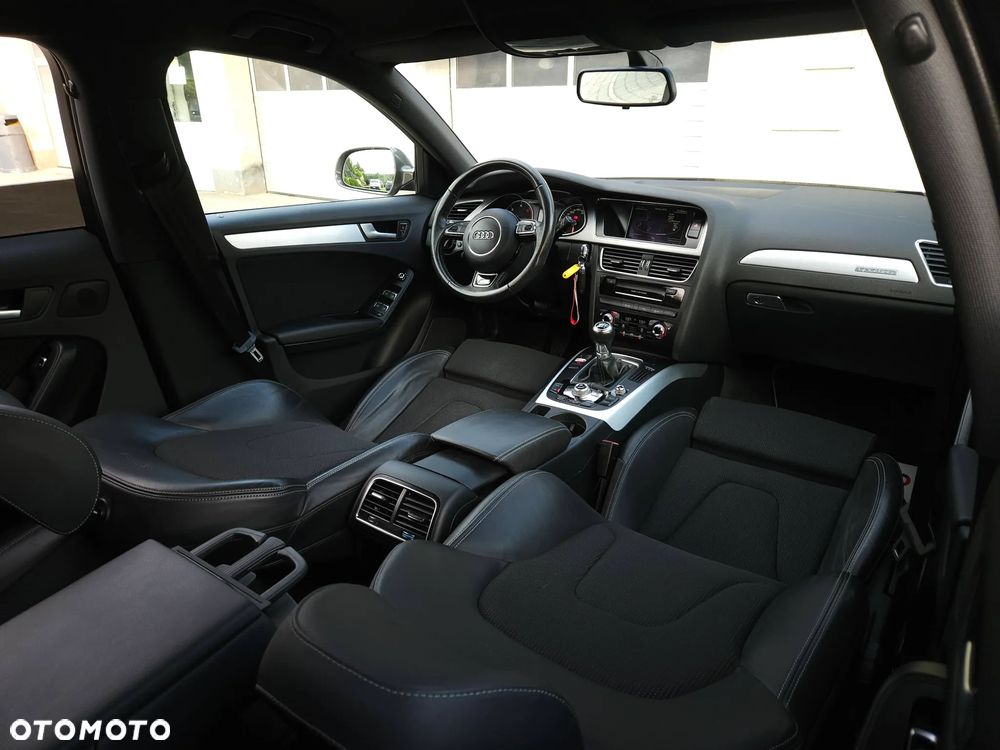 Audi A4 Avant 2.0 TDI DPF quattro S line Sportpaket - 34