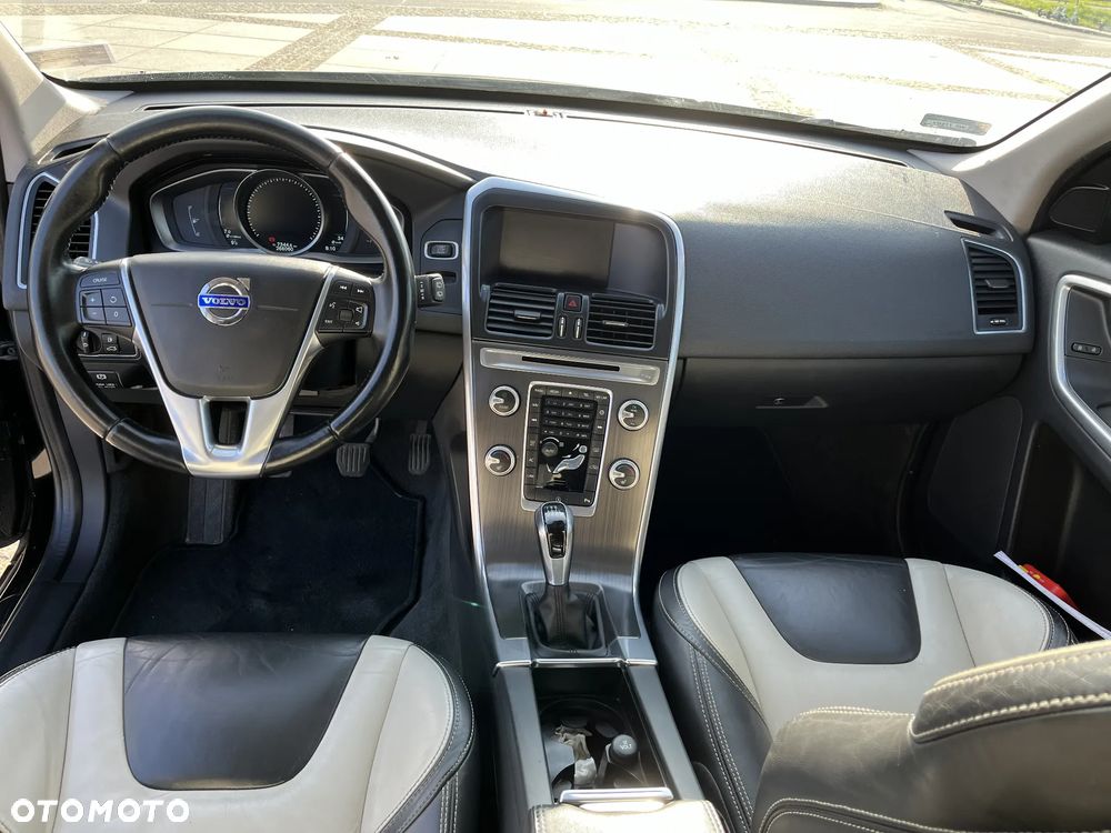 Volvo XC 60 D4 Drive-E Momentum - 6