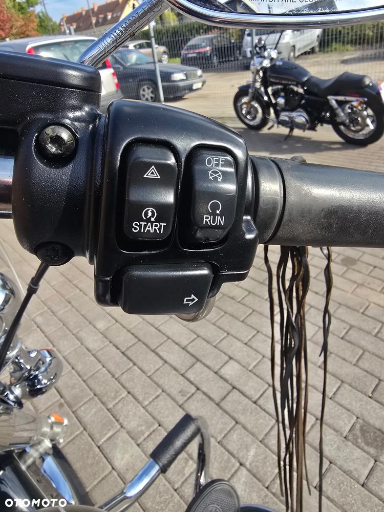Harley-Davidson Softail Heritage Classic - 16