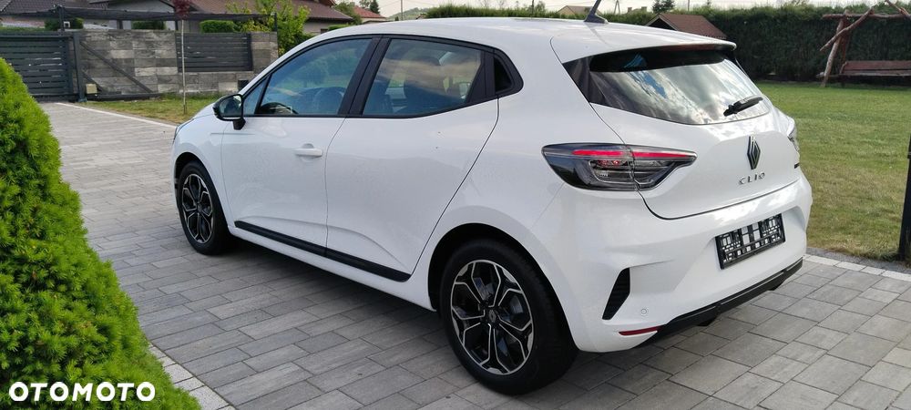 Renault Clio 1.6 E-TECH Equilibre - 26