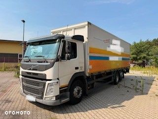 Volvo FM 330 6X2 - 2