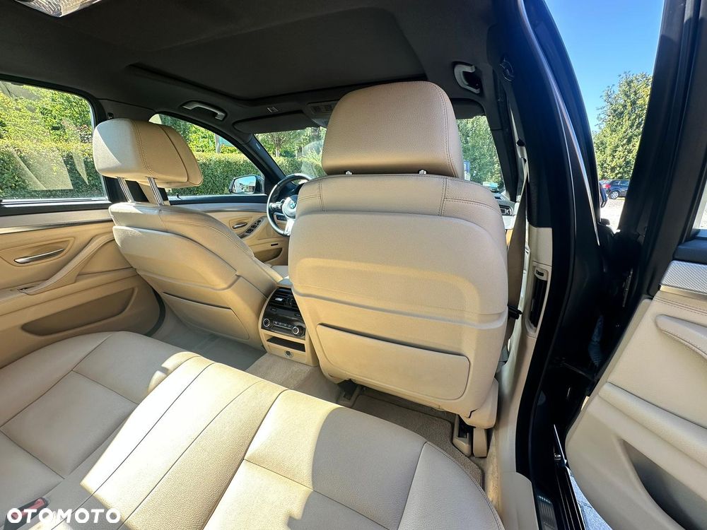BMW Seria 5 530d xDrive - 21