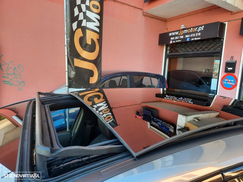 Mercedes-Benz A 250 Limousine e 8G-DCT AMG Line - 16