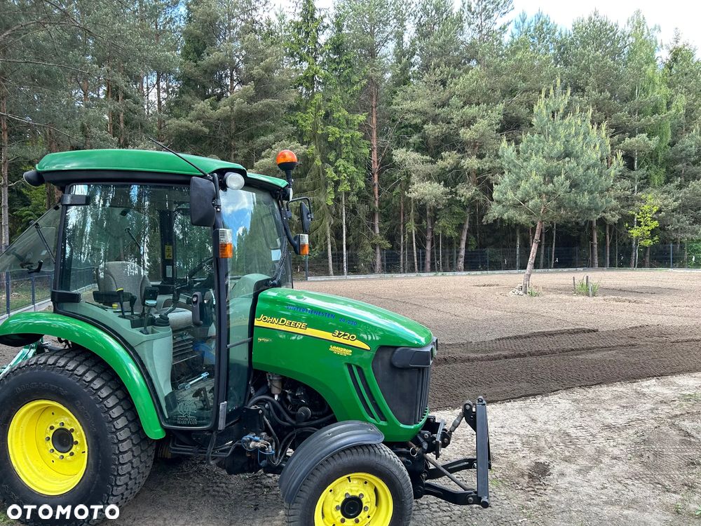 John Deere 3720 - 4