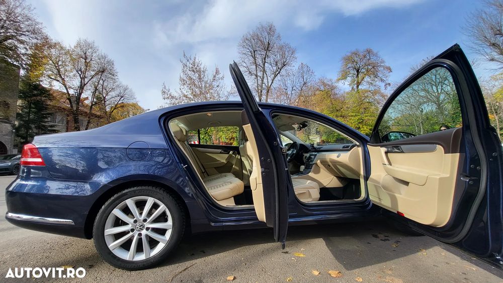 Volkswagen Passat 2.0 TDI DSG Highline - 16