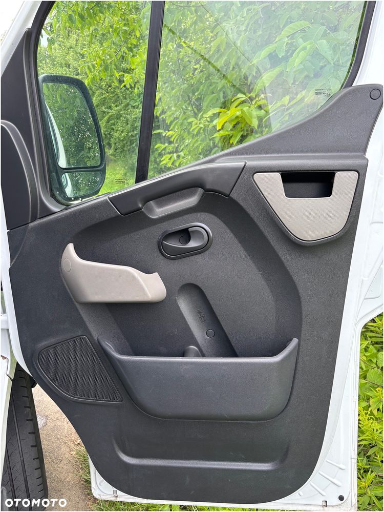 Renault Master III L2H2 - 21