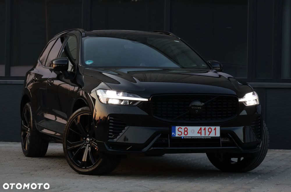Volvo XC 60 T8 AWD Ultra Black Edition - 2