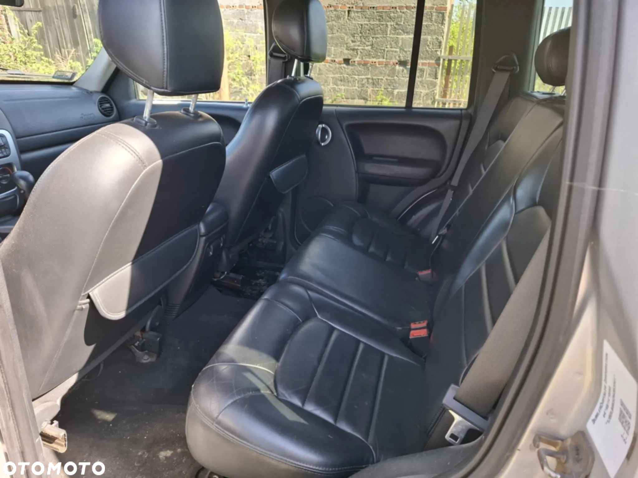 Jeep Cherokee 3.7L Limited - 4