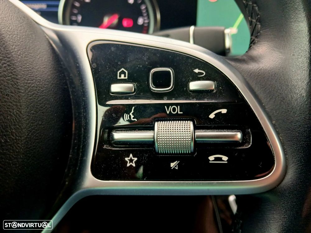 Mercedes-Benz E 300 Bluetec Hybrid Avantgarde - 35