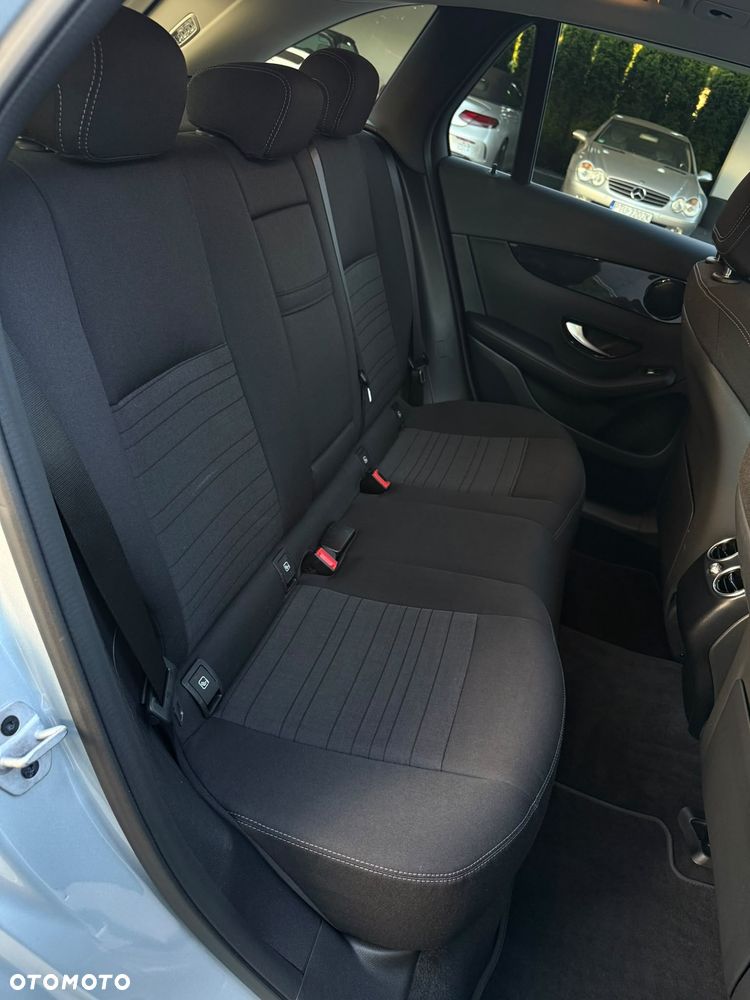 Mercedes-Benz GLC 200 d 4Matic 9G-TRONIC - 31