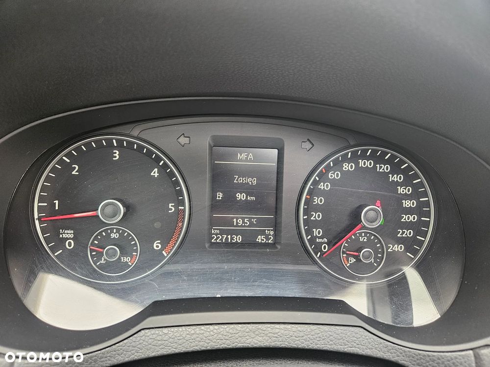 Volkswagen Sharan - 28