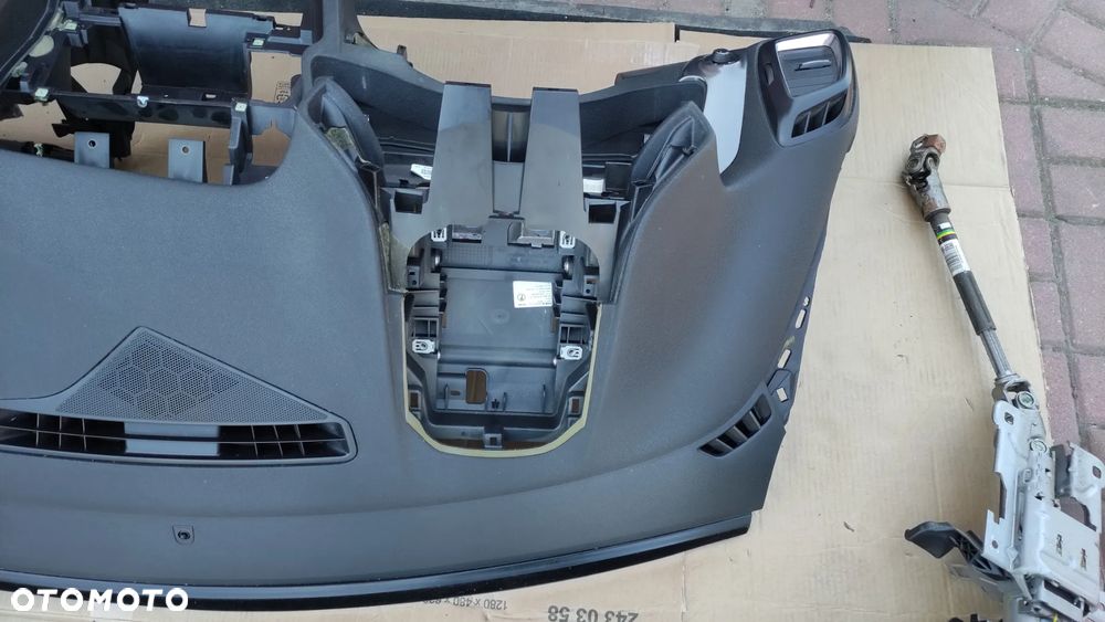 Deska rozdzielcza kokpit Citroen DS5 komplet - 16