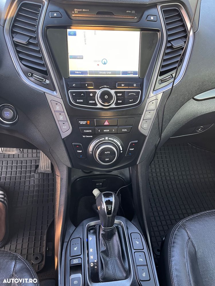 Hyundai Santa Fe 2.2 CRDi 4WD Automatik Premium - 18