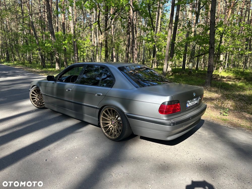 BMW Seria 7 - 4