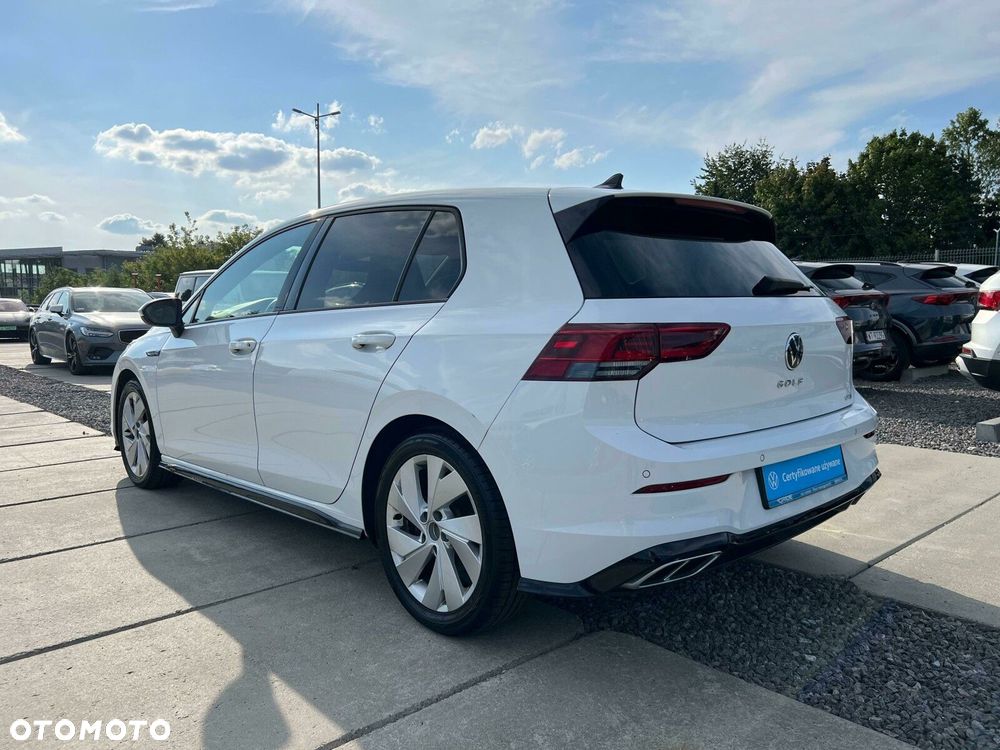Volkswagen Golf - 6