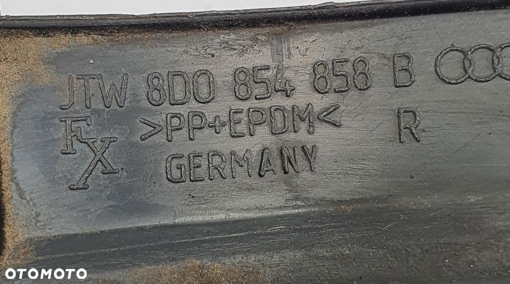CHLAPACZ PRAWY TYŁ TYLNY AUDI A4 B5 8D0854858B - 6
