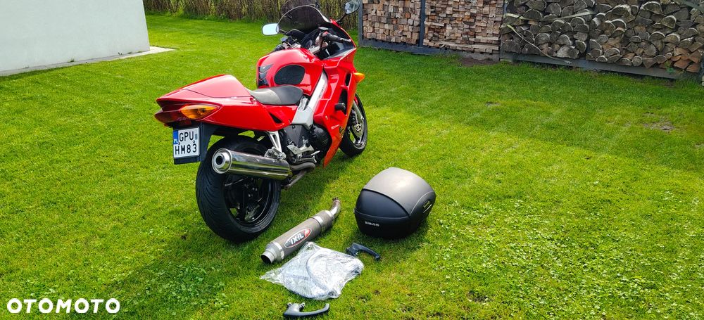 Honda VFR - 4
