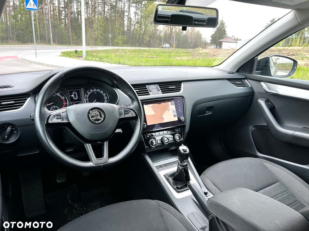 Kia Ceed 1.5 T-GDI Business Line Plus - 13