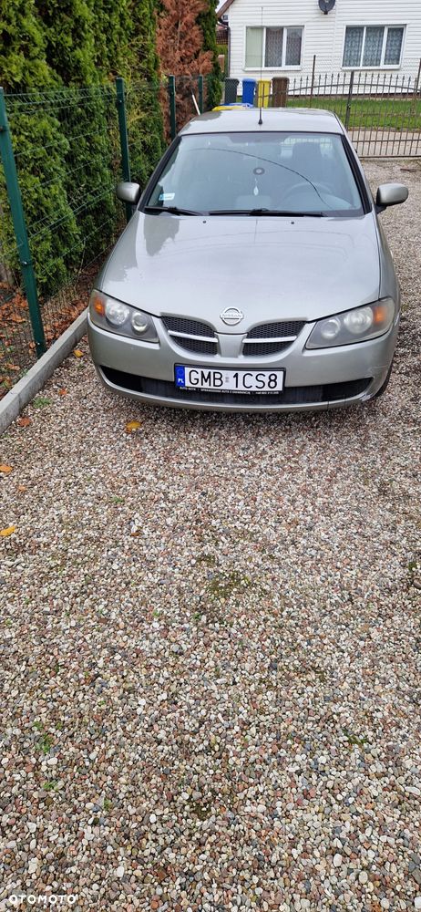 Nissan Almera 1.5 acenta - 2