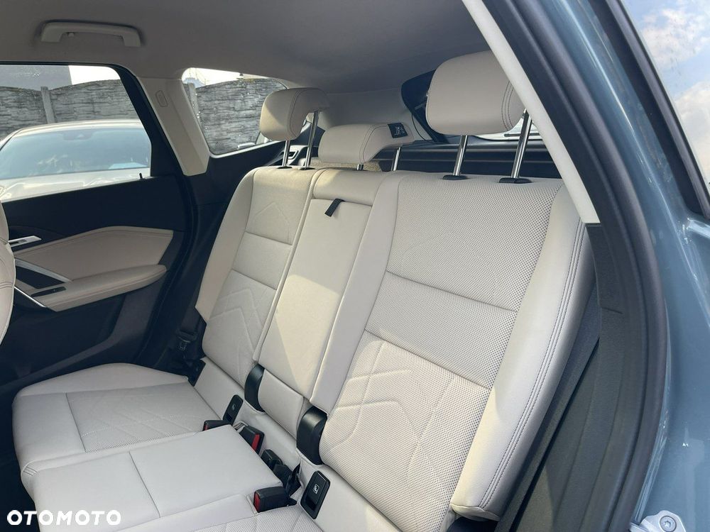 BMW X1 xDrive18d xLine - 11