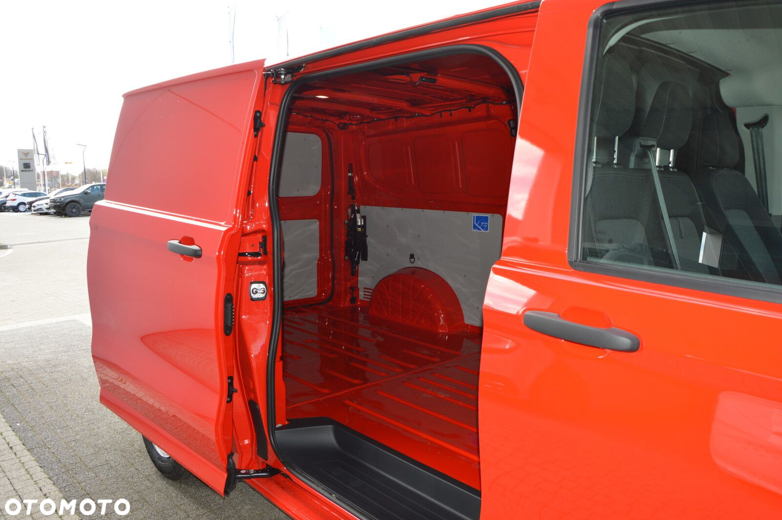Volkswagen Transporter NOWY TRANSPORTER 4MOTION - 23