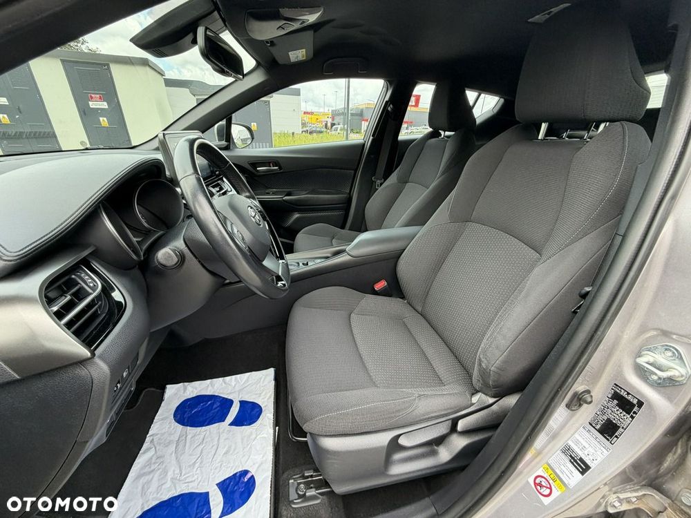 Toyota C-HR - 18