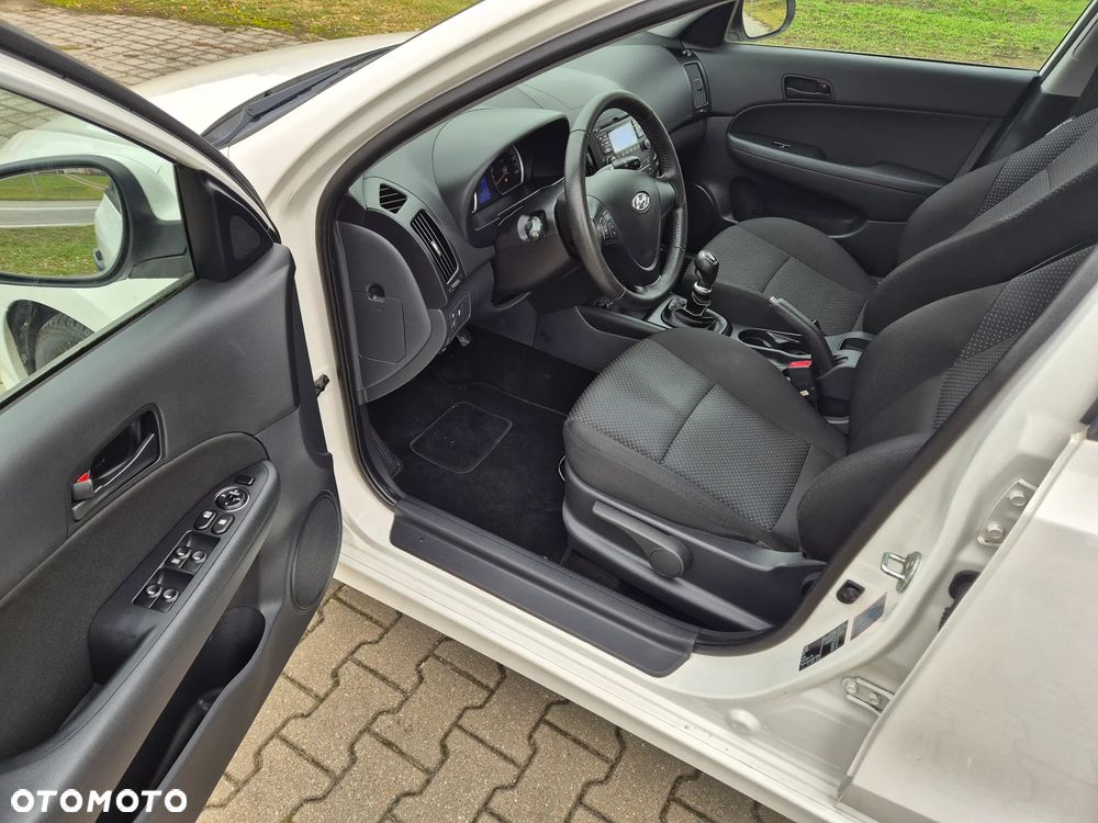 Hyundai i30 1.4 Blue Comfort - 8