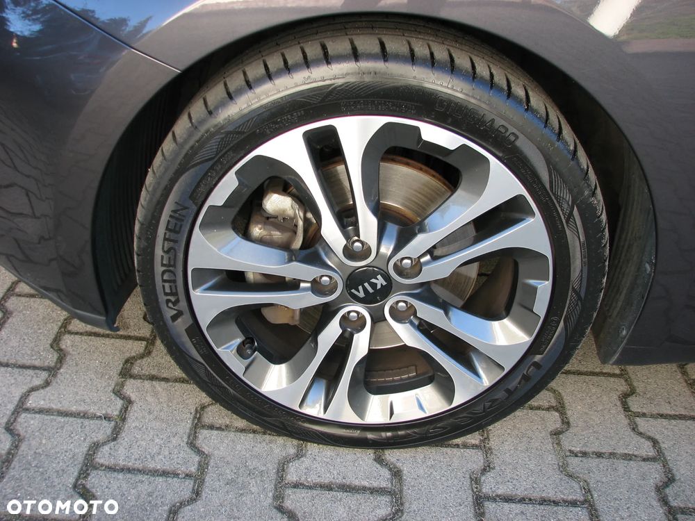 Kia Ceed 1.6 CRDi 128 Platinum Edition - 35