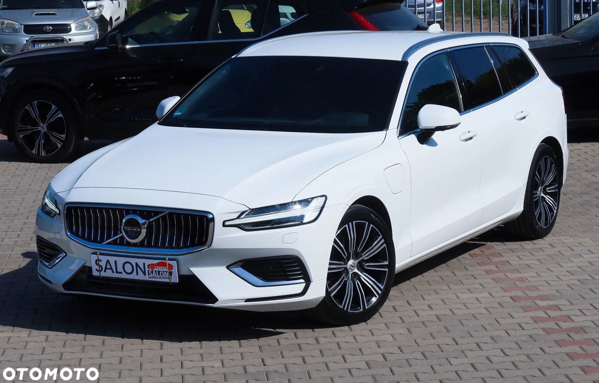 Volvo V60 T6 AWD Plug-In Hybrid Inscription - 31