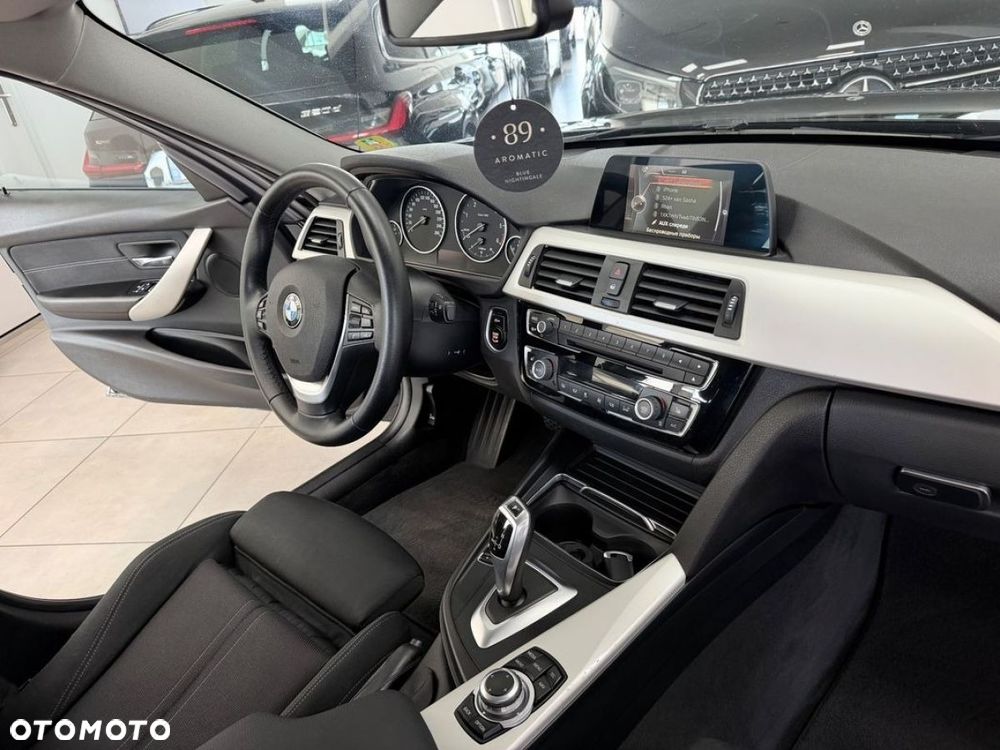 BMW Seria 3 320d Edition M Sport Shadow - 31