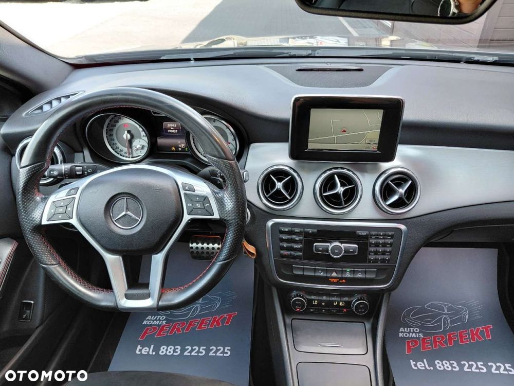 Mercedes-Benz GLA - 22