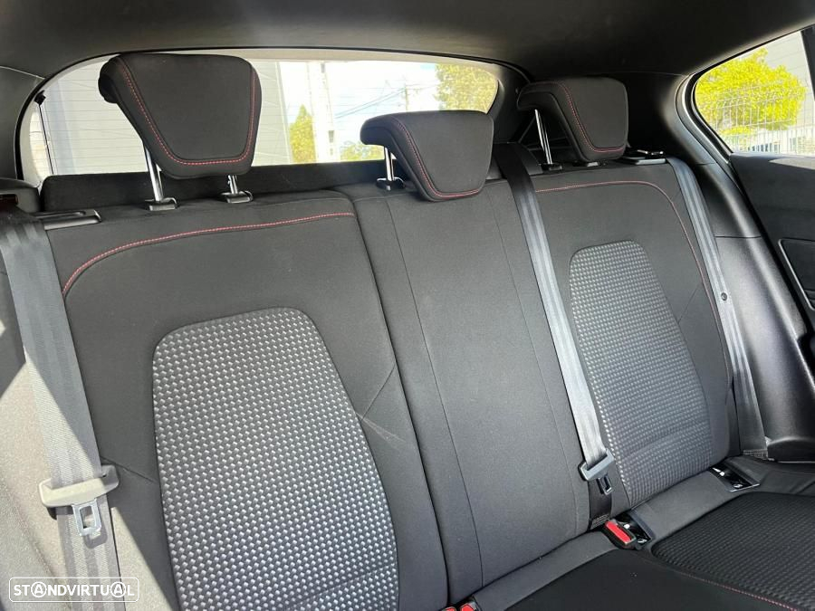 Ford Focus - 11