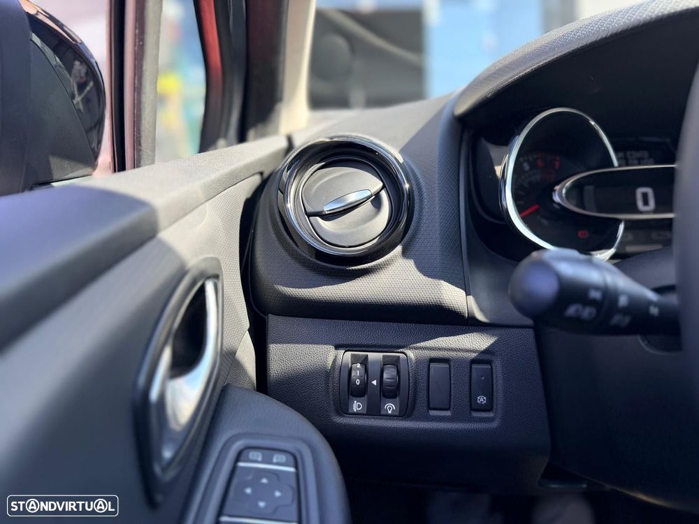 Renault Clio 0.9 TCe Limited - 23