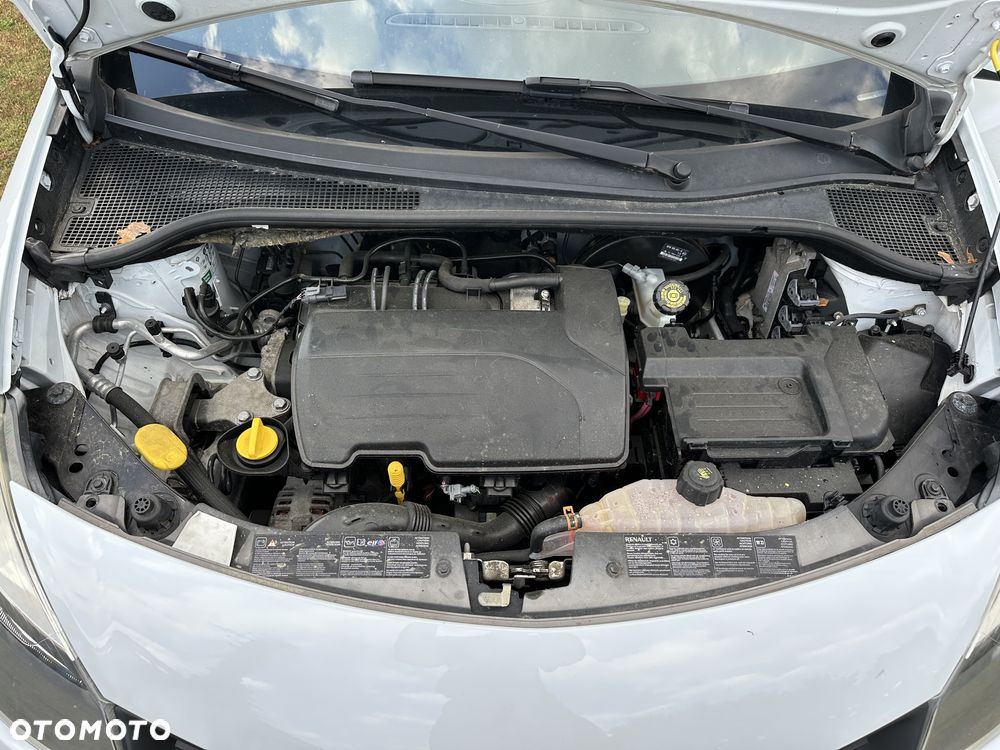 Renault Clio - 18