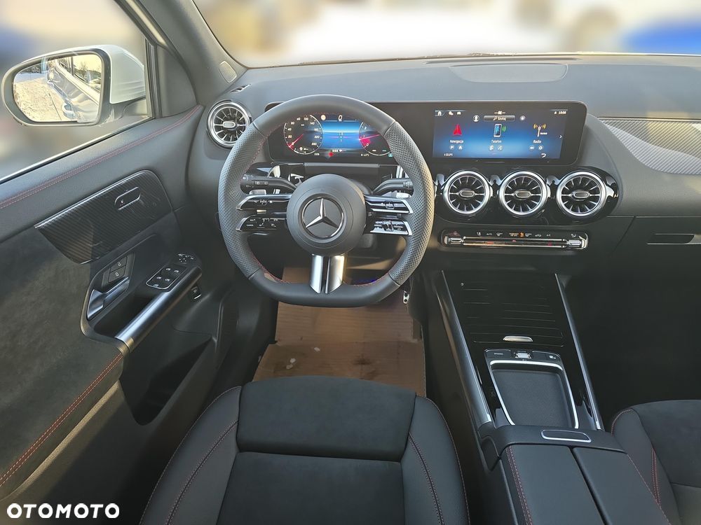 Mercedes-Benz GLA 200 mHEV AMG Line 7G-DCT - 18