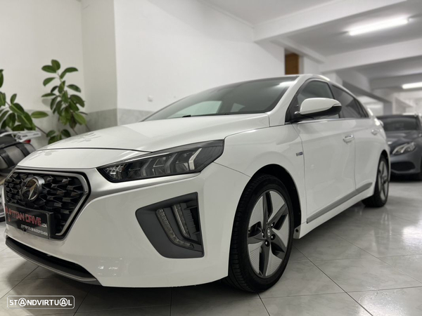 Hyundai Ioniq 1.6 GDI HEV Hybrid Tech