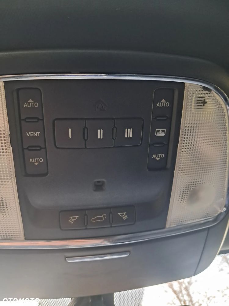 Jeep Grand Cherokee 3.6 V6 Overland - 28