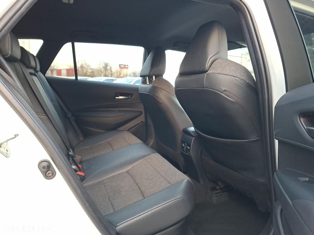 Toyota Corolla 1.8 Hybrid Comfort - 16