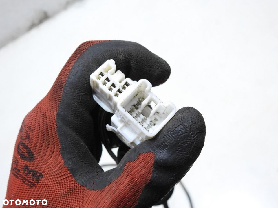 INSTALACJA ZDERZAKA TYŁ PDC MAZDA 5 II - 5