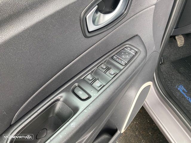 Renault Captur ENERGY TCe 90 Experience - 25