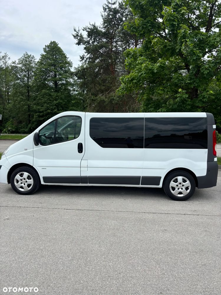 Opel Vivaro - 12