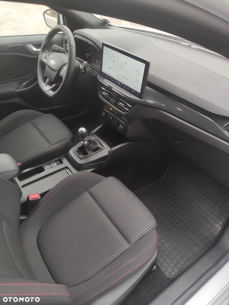 Ford Focus SW 1.0 EcoBoost mHEV ST-Line - 12